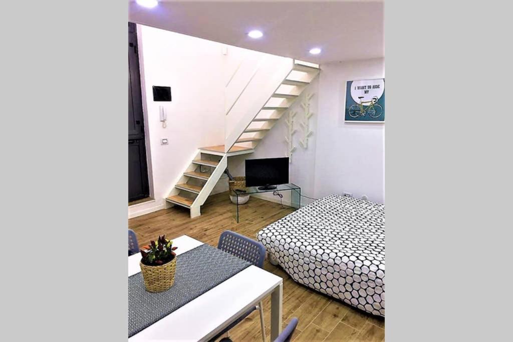 Апартаменти Dock78 - Miniloft In Catania Center Екстер'єр фото